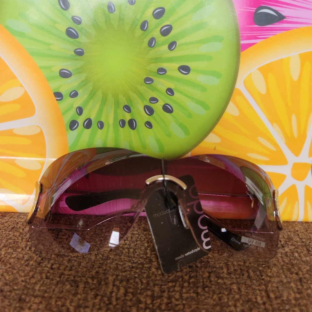 Moda sunglasses NWT
